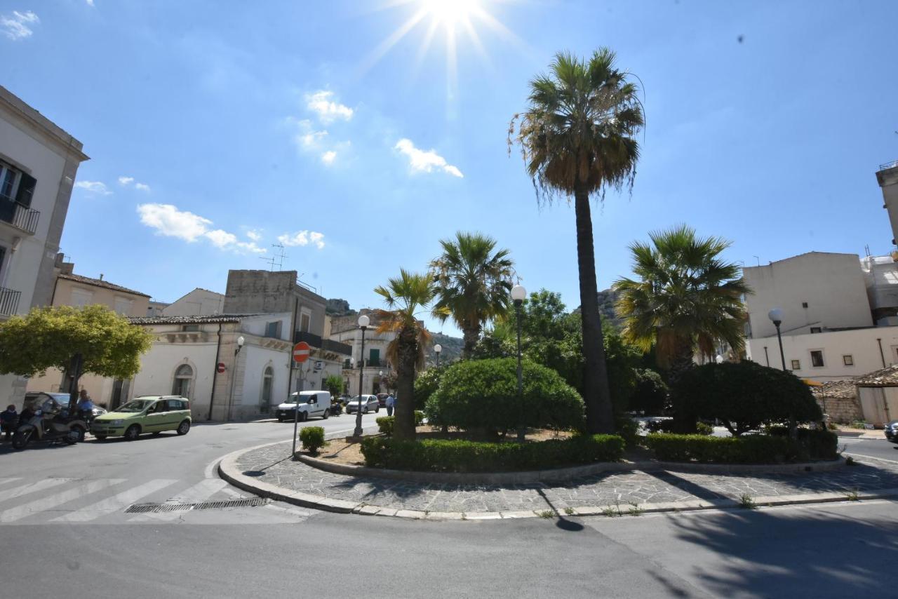 Sicilia Bedda House Bed & Breakfast Scicli Ngoại thất bức ảnh